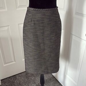 Tahari ASL Boucle Pencil Skirt Knee-Length